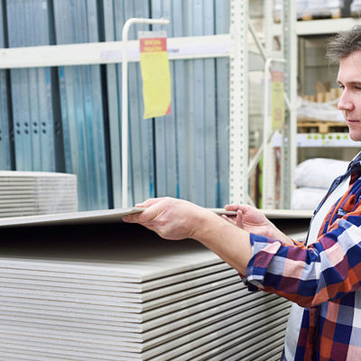 よい価格 通常のペーパー石膏ボードの反べと病防音の1220 x 2440mm オンライン