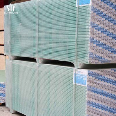 よい価格 天井と壁の隔壁のための軽量ジプス板 耐火性 耐湿性 滑らかな表面 耐久性 パネル オンライン